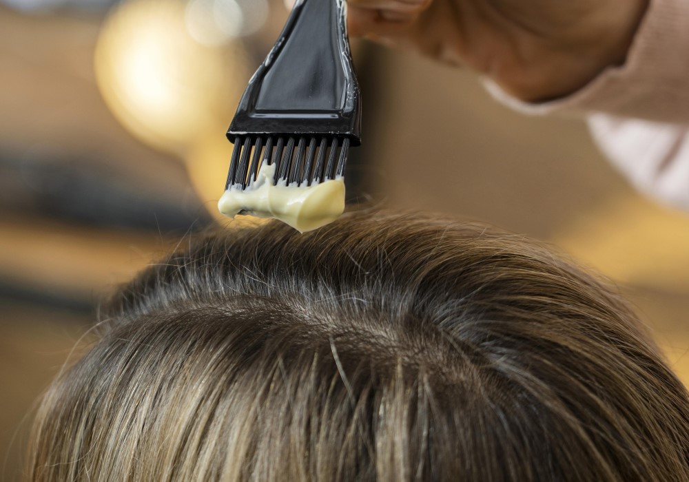 Come togliere le macchie di tintura per capelli dai tessuti